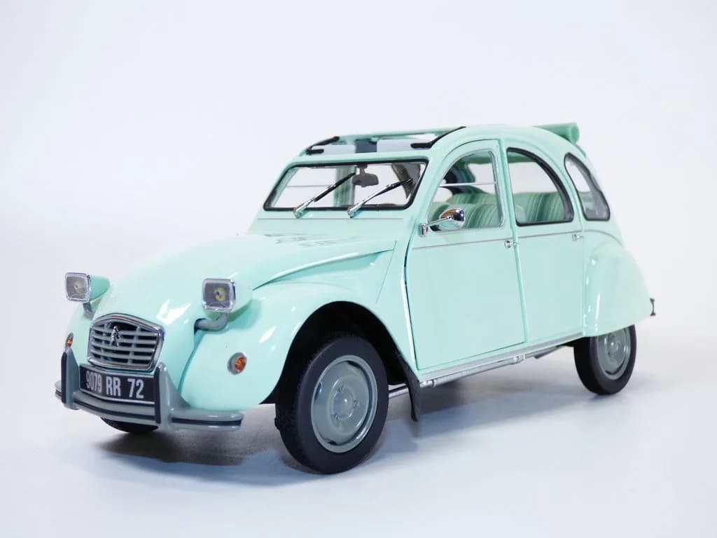 1/18 (Norev) CITROEN 2CV CLUB 1982 (Yeşim Yeşili)