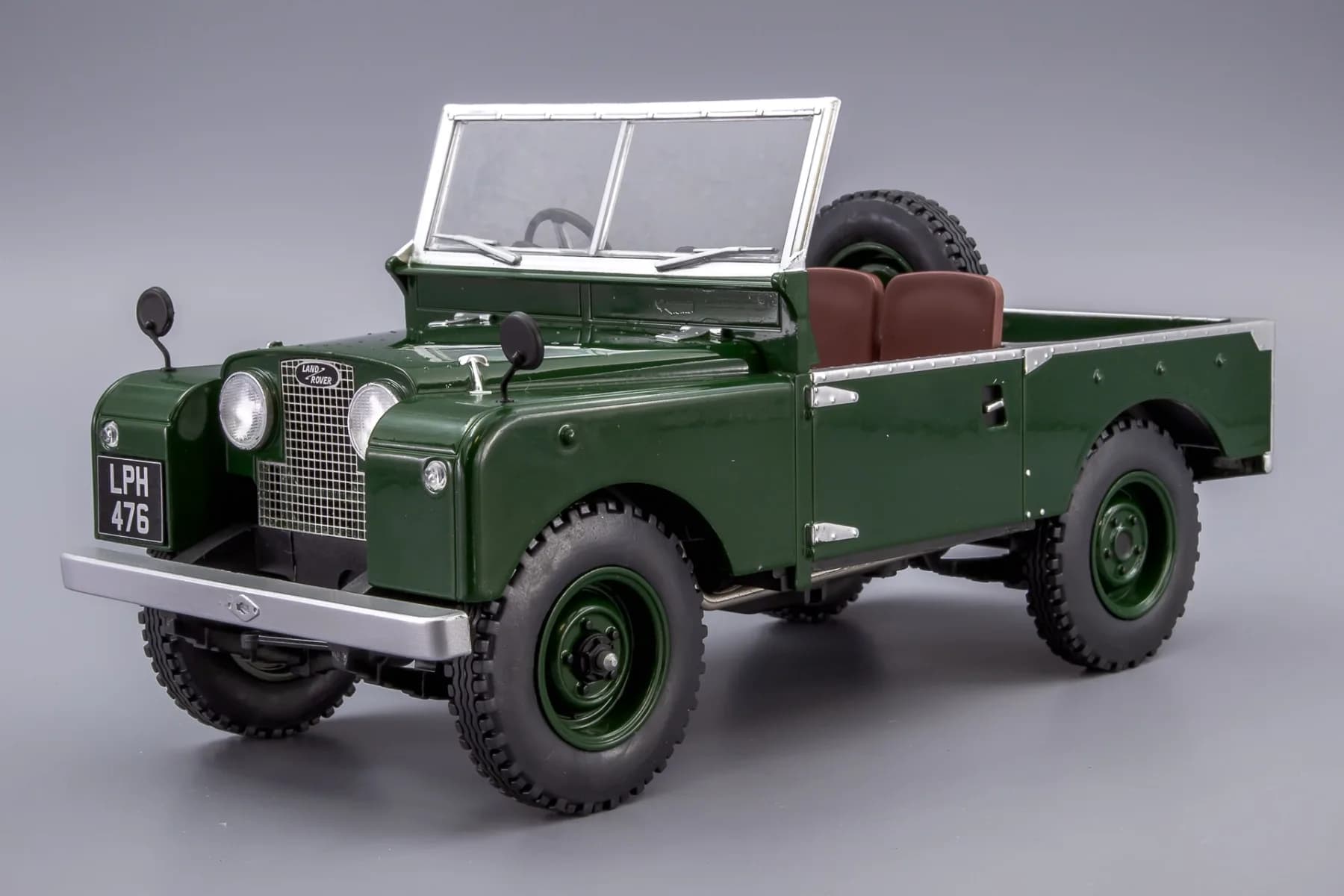 1/18 (Model Car Group) LAND ROVER SERIES I (Koyu yeşil/Britanya yarış yeşili)