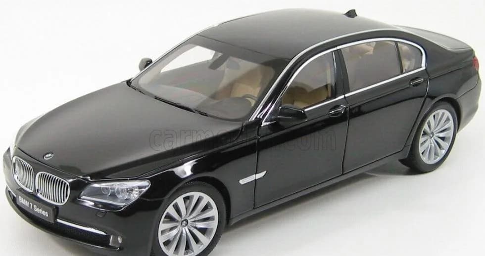 1/18 (Kyosho) BMW 750Li (F02)