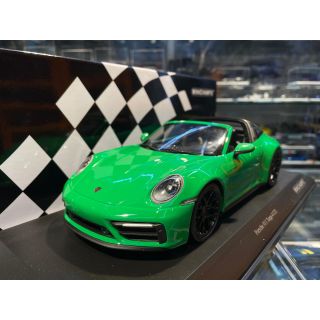 1/18 (Minichamps) PORSCHE 911 TARGA 4 GTS