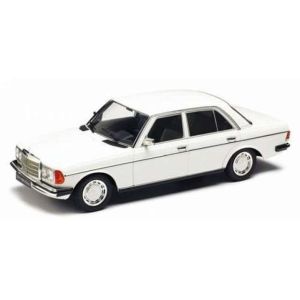 1/18 (KK scale) MERCEDES-BENZ 230E (W123) 1975